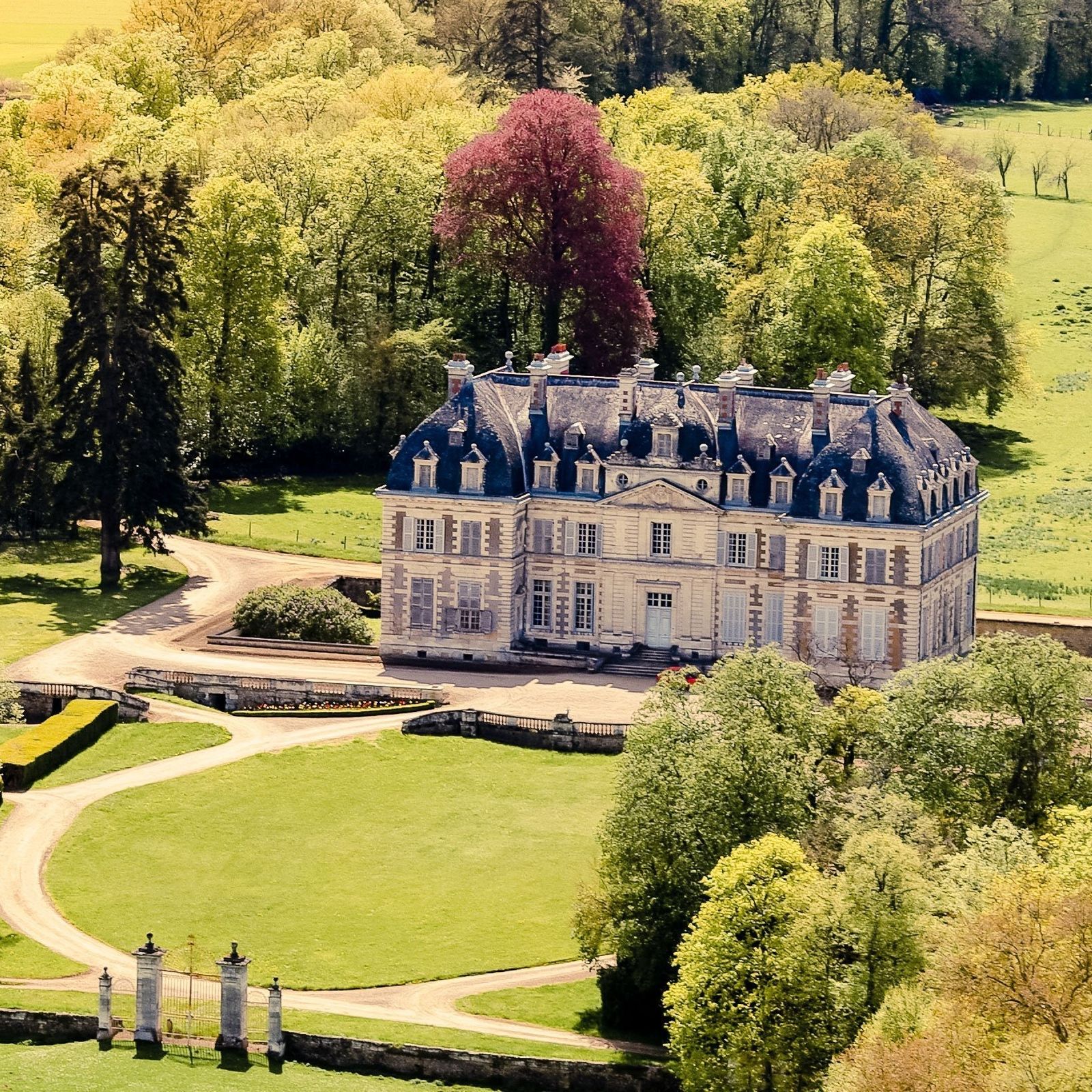 If you love renovation shows, this Instagram account is going to be your undoing